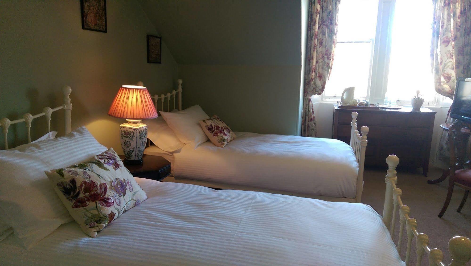 Lochinver Guesthouse Ayr Esterno foto